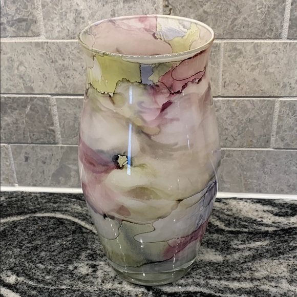 Elegant Multicolor Glass Vase - Picture 1 of 4
